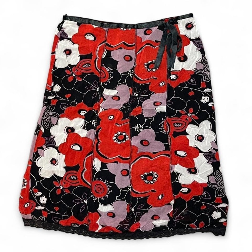 Angie red/black floral skirt with lace trim and faux tie waist
